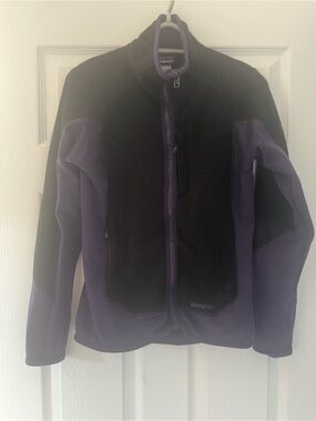 Patagonia Black and Purple Full-Zip Fleece Jacket